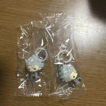 BLEACH 히즈카야 토시로 가챠 키링 2개 세트