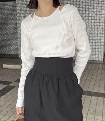 카프리 슈레 마쥬 아메슬리 레이어드 리브 T