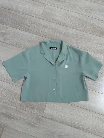 MARY QUANT 민트 그린 반팔 셔츠
