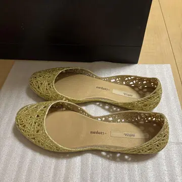 멜리사 EUR40 사이즈 골드 메쉬 플랫 슈즈