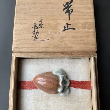 앤티크 오비 고정 띠 딸기, 제작자 명기