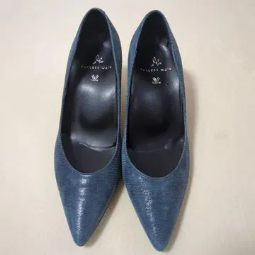 succes walk 와코루 23.5cm EE