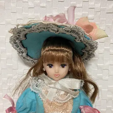제니 인형 타카라 바비 인형