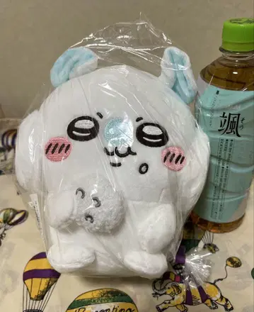 치이카와 모몽가 냠냠 봉제 인형