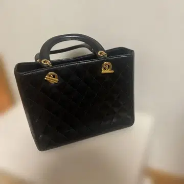 HANAE MORI 블랙 핸드백