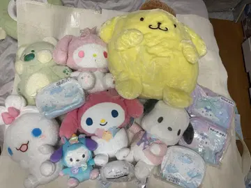 산리오 봉제 인형 세트