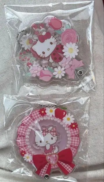 [ 2세트 ] 산리오 캐릭터즈 커스텀 아크릴 참 헬로키티