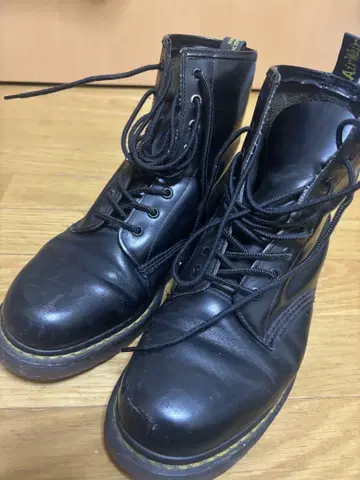 닥터마틴 AirWair 잉글랜드제