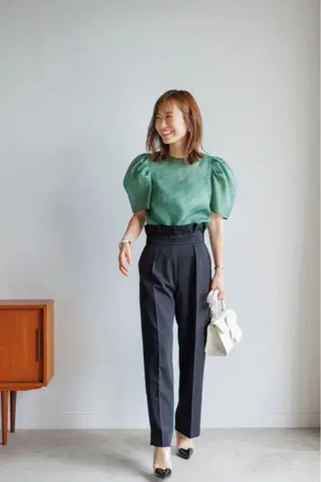 앰프레간트 프릴 팬츠 Frill pants 36 사이즈