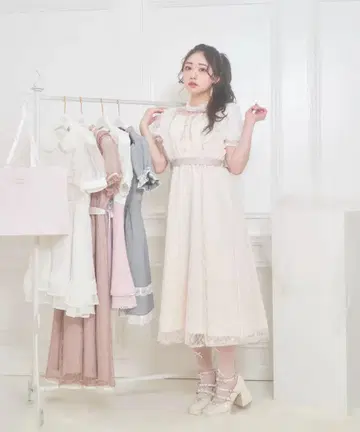 Honey Cinnamon 배색 리본 전체 레이스 롱 원피스