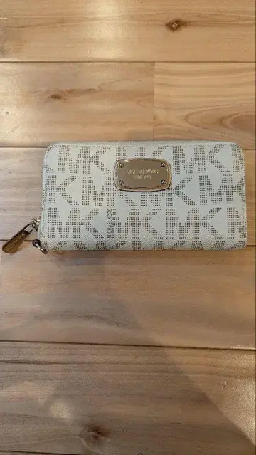 Michael Kors 로고 프린트 장지갑
