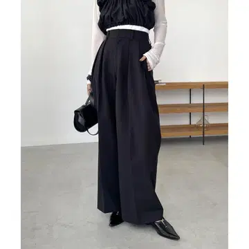 고품질 CAPRICIEUX LE'MAGE 2턱 와이드 팬츠 PS 사이즈