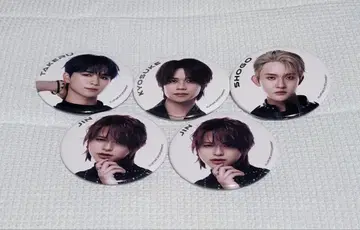 INI XQUARE 캔뱃지 세트