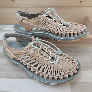 킨 우먼 유니크 샌들 카모플라주 24.5cm