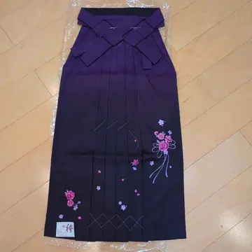 보라색 장미 자수 하카마