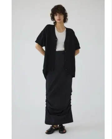 (새상품) Hem design wide knit 가디건 블랙