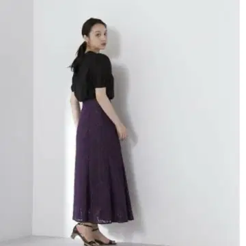 새상품 내추럴 뷰티 베이직 리프 무늬 레이스 스커트 보라색 M