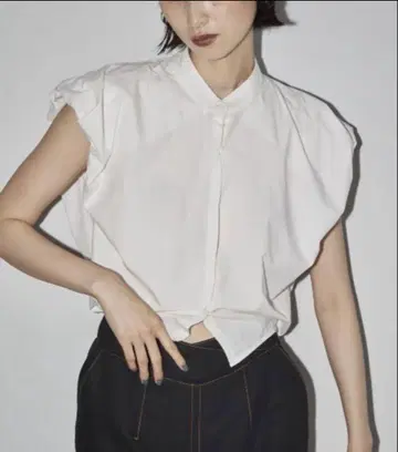 todayful 퍼프 숄더 컴팩트 셔츠