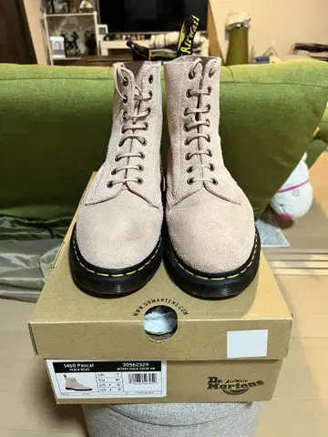 Dr. Martens 1460 Pascal 베이지 UK 7
