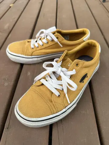 VANS COURT ICON 로우 컷 스니커즈