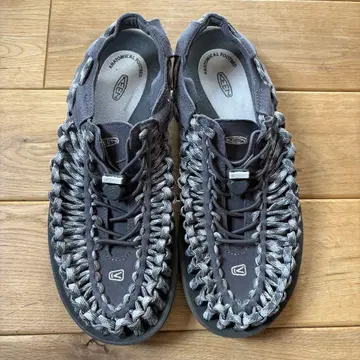 KEEN 스포츠 샌들 그레이 뜨개질 디자인 28cm