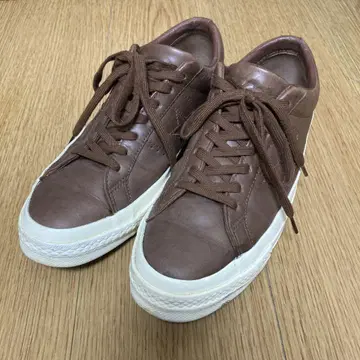 CONVERSE Chuck Taylor one star 가죽