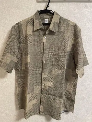TAKEO KIKUCHI 반팔 셔츠 베이지 계열
