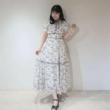 Flower 넥 리본 OP (화이트)