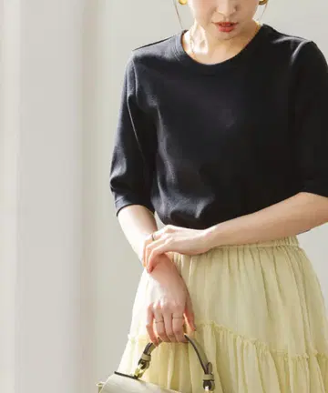 NOBLE 노블 수빈 코튼 5분 소매 T셔츠 블랙