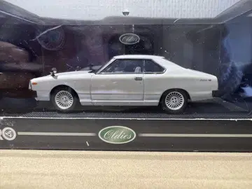 Nissan Skyline GT-E 1980 화이트 EBBRO 1/43