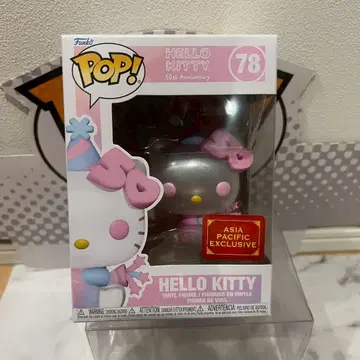 FUNKO POP! 산리오 헬로키티 크래커 50주년