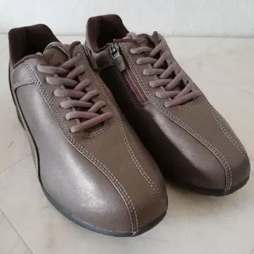 미사용!! MIZUNO 미즈노 워킹화 23cm