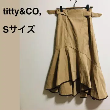 titty&CO, 스커트 플레어 베이지 깔끔한 척 S 사이즈
