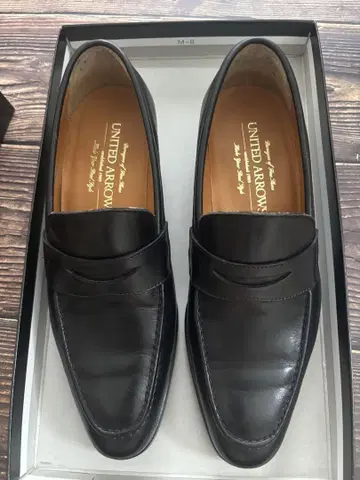유나이티드 애로우즈 구매 vibram 로퍼 블랙