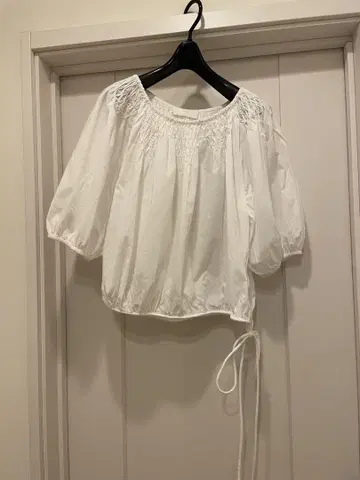 Merlette 화이트 벌룬 슬리브 셔츠