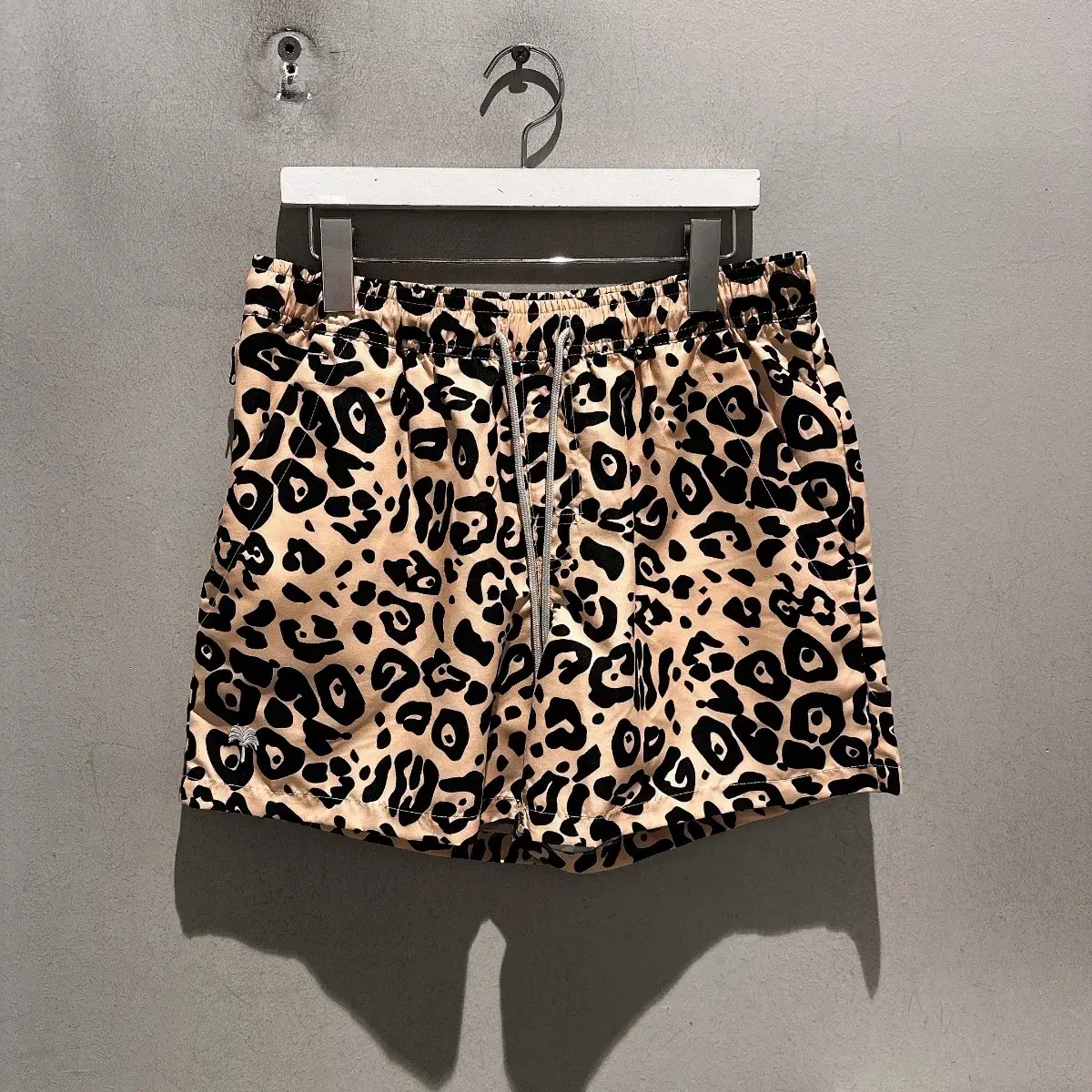 Authentic/New) OAS COMPANY Men's Leo Swim Shorts on Bunjang