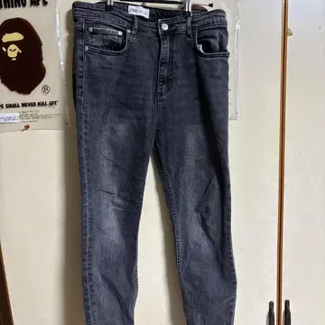 자라 스키니 데님 다크 그레이 EUR46