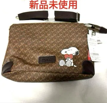 새상품 PEANUTS SNOOPY 스누피 이자크 Y'saccs