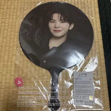 WOOZI 부채