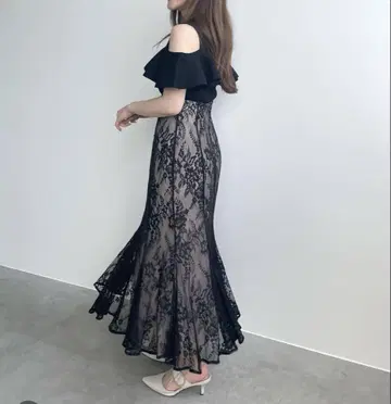 릴리안캐럿 머메이드 레이스 스커트 블랙