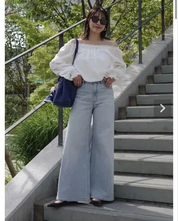 야누크 와이드 플레어 25인치 MFT