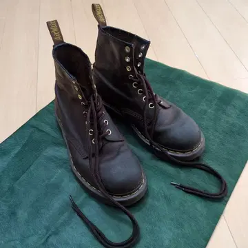 닥터마틴 Dr.Martens 8홀 UK5 여성용 23.5