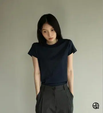 OHOTORO salt T-shirt (charcoal navy)