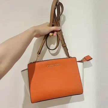 MICHAELKORS 오렌지 화이트 숄더백