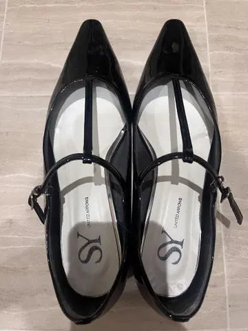 플랫 펌프스 블랙