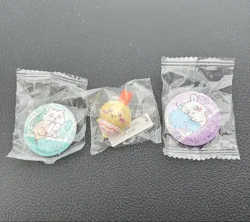 치이카와 쿠라스시 토끼 피규어와 캔뱃지 3개 세트