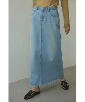 블랙바이무시 로우 라이즈 스트레이트 스커트