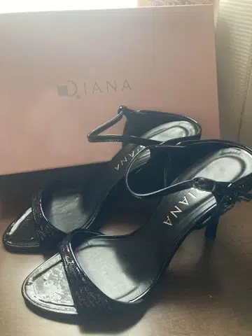 Diana 블랙 스팽글 뮬