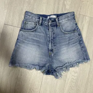 MOUSSY 하이웨스트 데님 숏팬츠 라이트 블루 S 사이즈