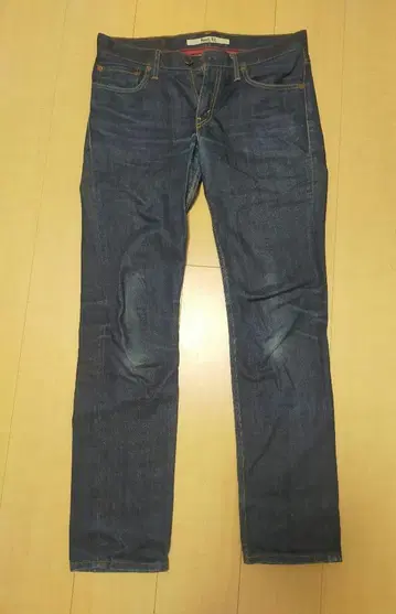 LEVI'S 605 W31